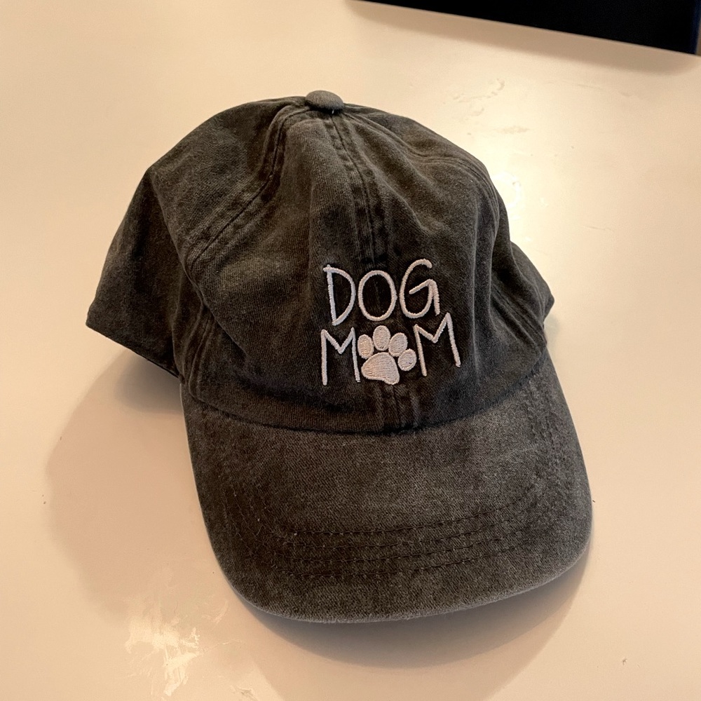 “Dog mom” hat.  Never worn - perfect condition